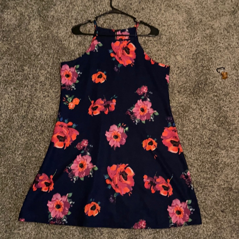Blue flowery dress. Size large